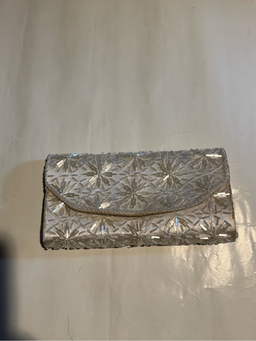 Vintage 1950s / 1960s White & Silver Beaded Starburst Evening Clutch